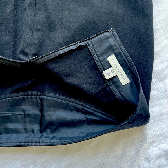 ❤️ Banana Republic mini skirt in black - Picture 4 of 4